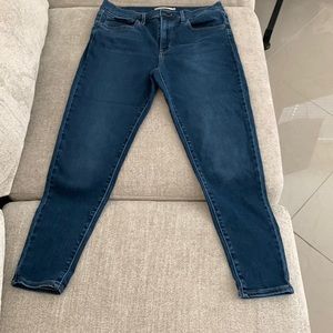 Jean Levi Strauss 720 high rise super skinny crop